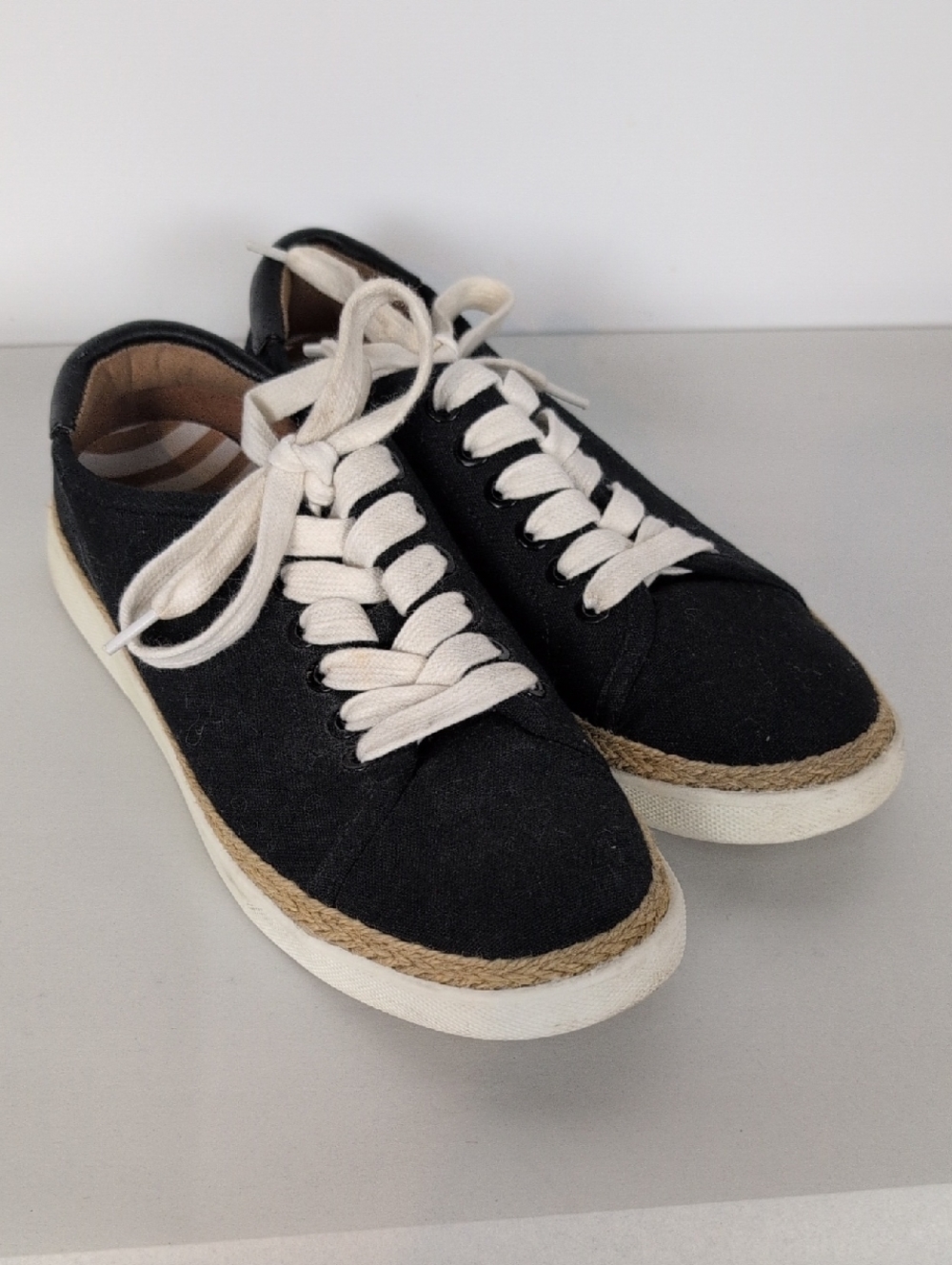 Vionic Hattie Lace Up Sneakers